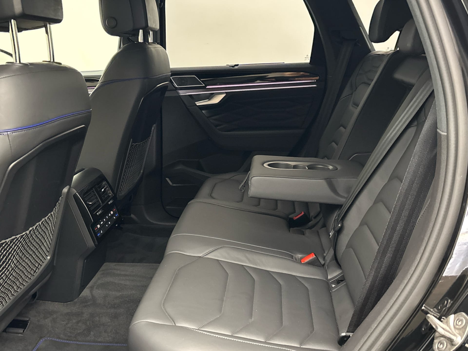Volkswagen Touareg R