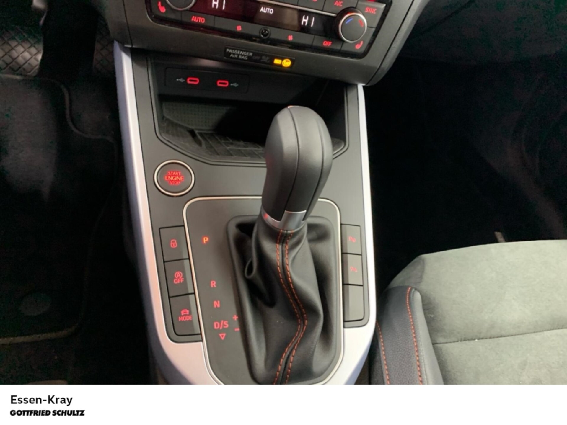 SEAT Arona FR