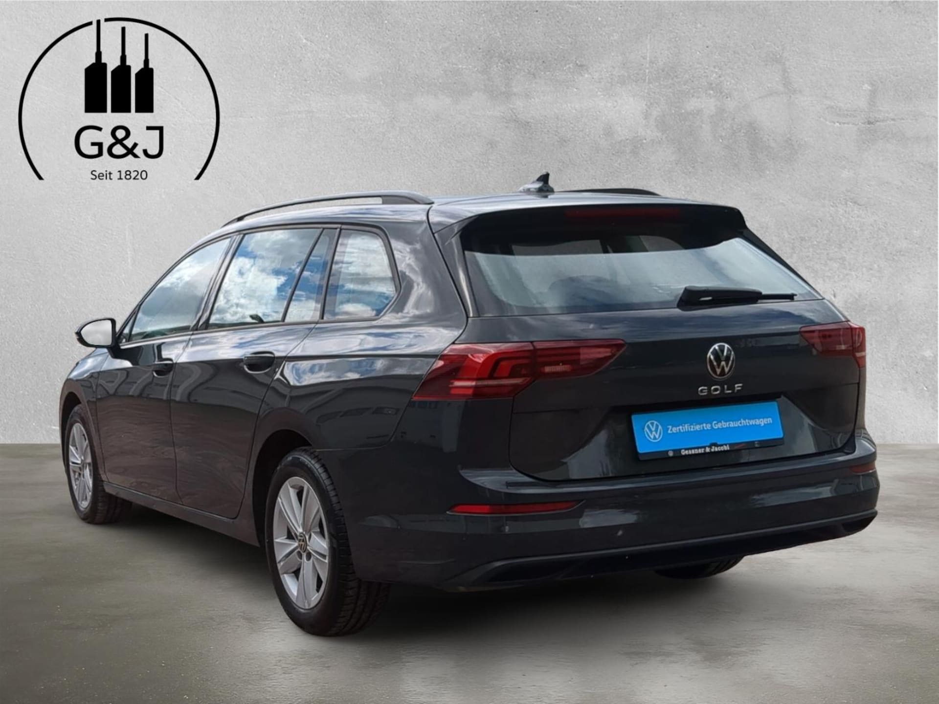 Volkswagen Golf Variant Life
