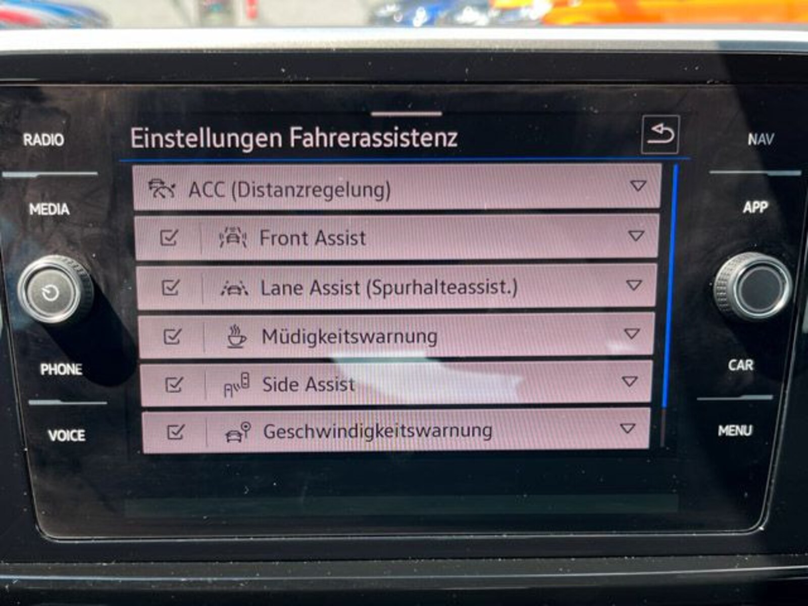 Volkswagen T-Roc Cabriolet – Bild 12
