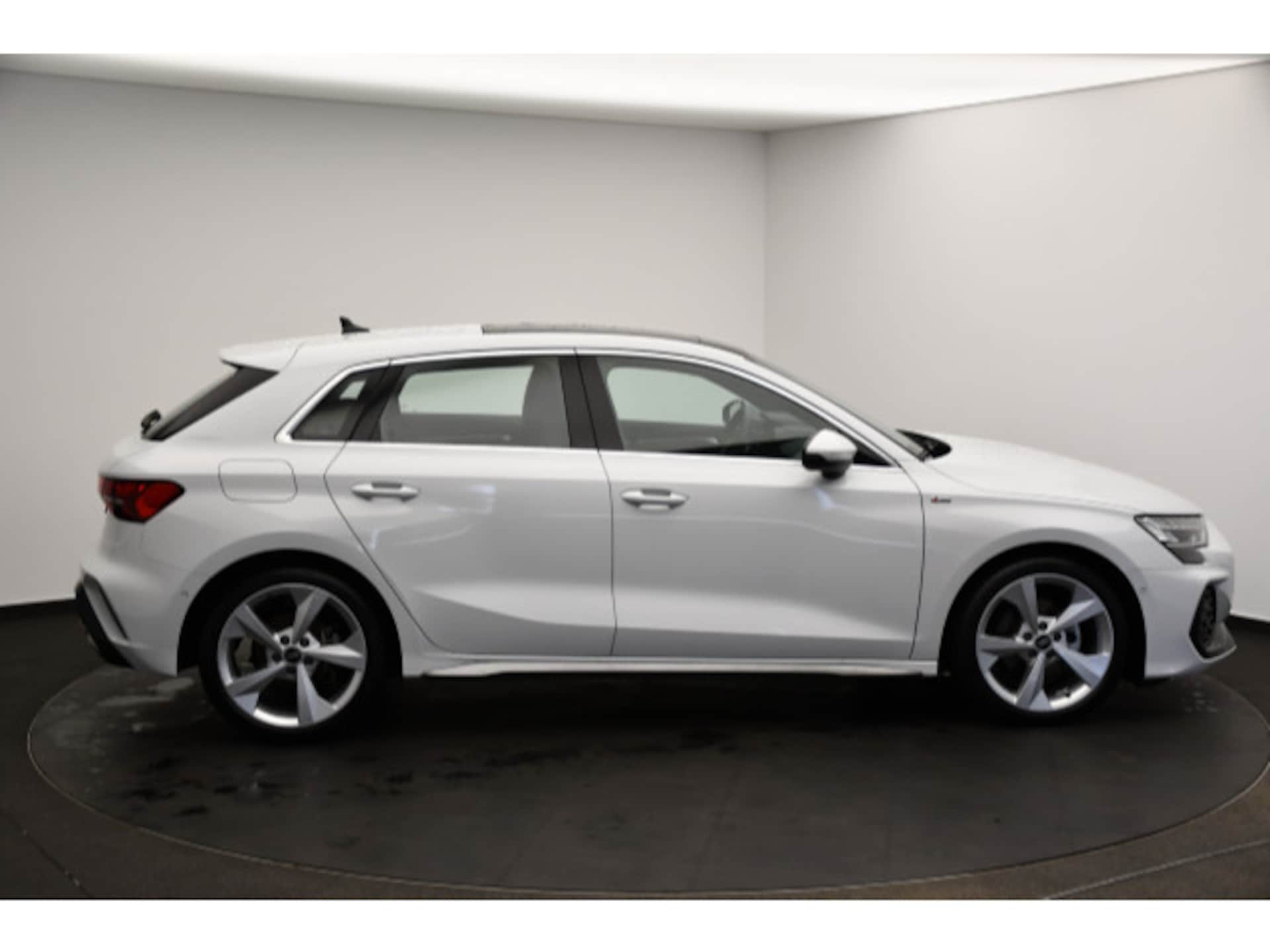Audi A3 Sportback S line