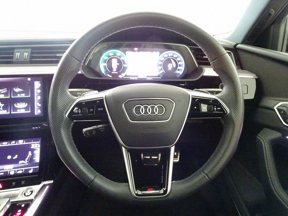 Audi Q8 Sportback e-tron