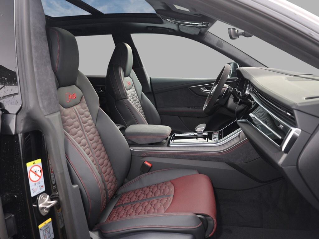 Audi RS Q8 SUV performance