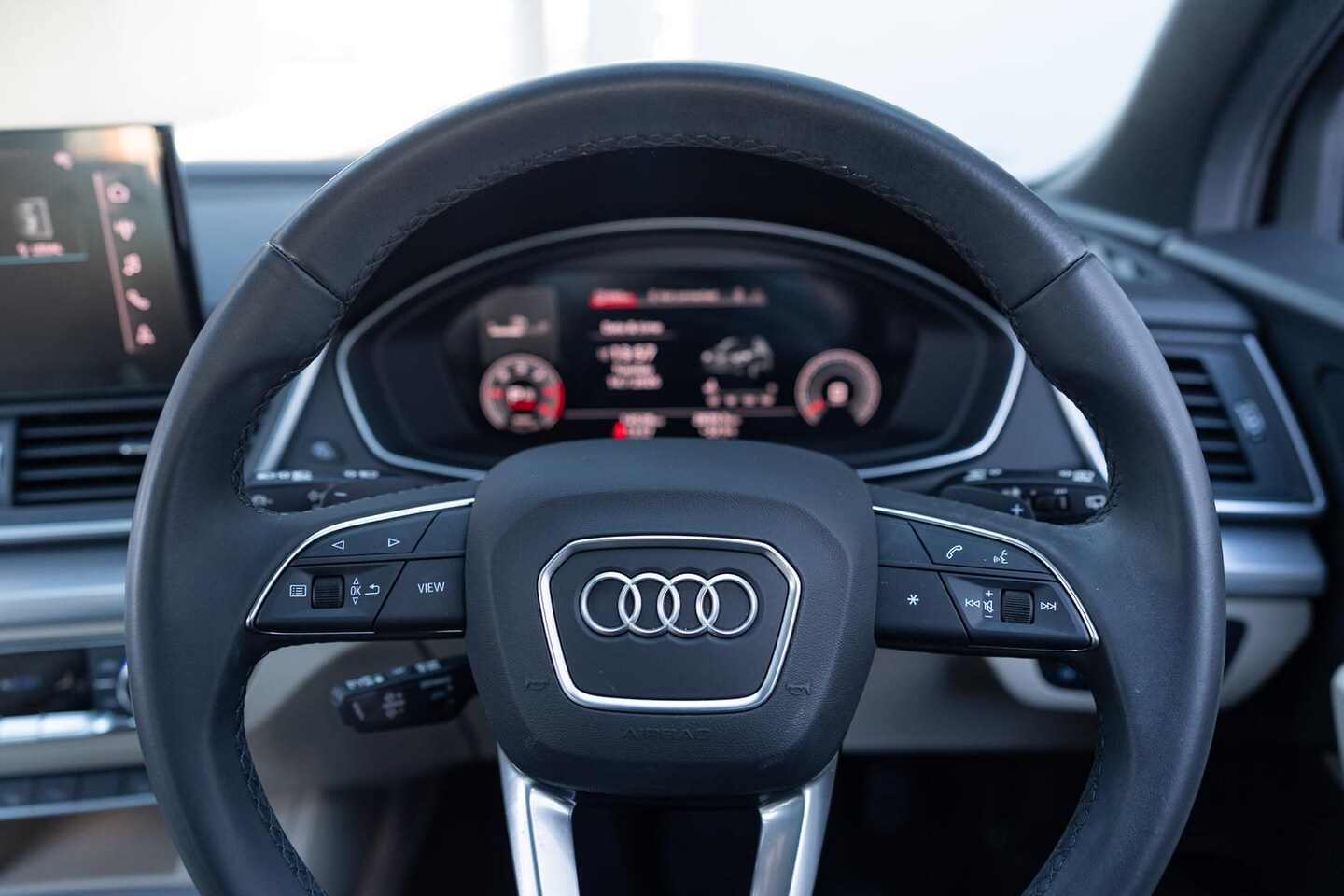 Image about Audi Q5 sport 40 TDI quattro S tronic