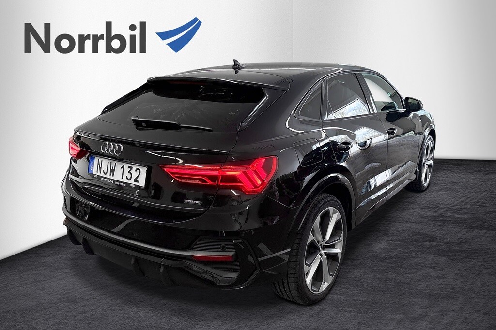 Bild som visar&nbsp;Audi Q3 Sportback&nbsp;Q3 Sportback 40 TDI quattro S line 190 hk S tronic - för mer information kontakta din Audi Partner