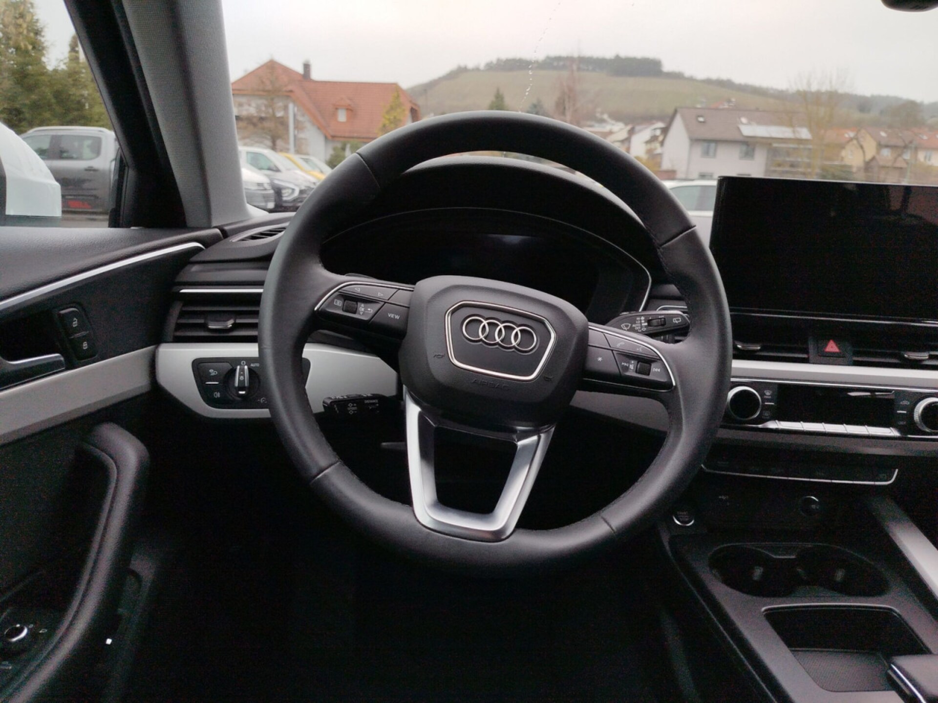 Audi A4 Avant S line