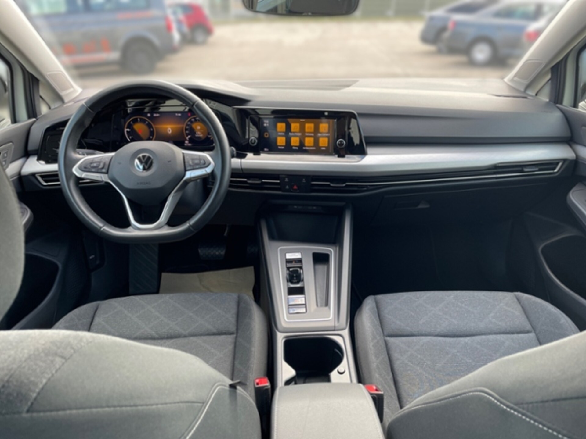 Volkswagen Golf Variant Life