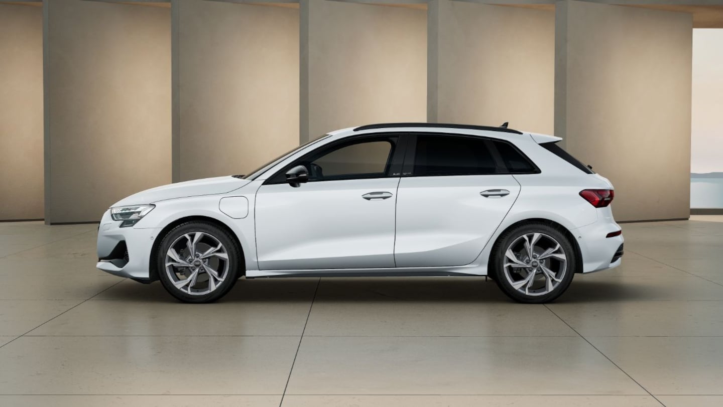 Bild über Audi A3 Sportback TFSI e advanced 40 TFSI e S tronic - für weitere Informationen kontaktieren Sie den Audi Partner