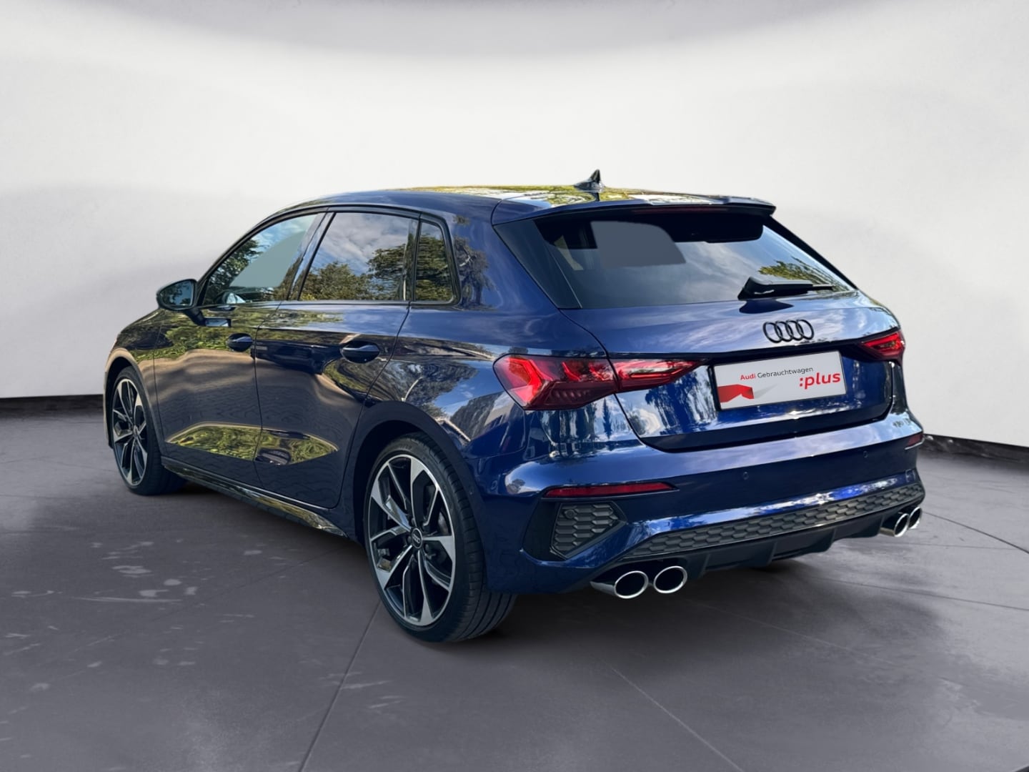 Bild über Audi S3 Sportback TFSI quattro S tronic - für weitere Informationen kontaktieren Sie den Audi Partner
