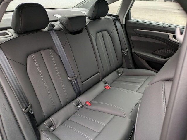 2026 Audi A6 Premium Plus - Photo 11