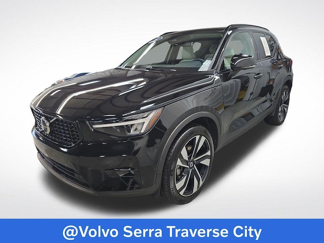 Photo of 2023 Volvo XC40
