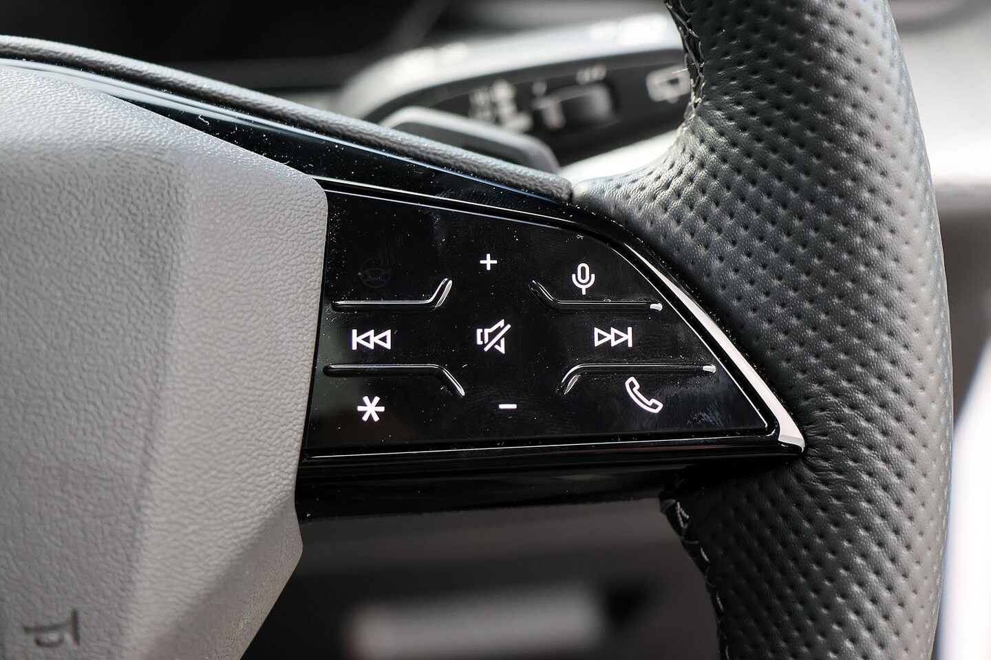 Image about Audi Q5 SUV TDI quattro 150 kW sport