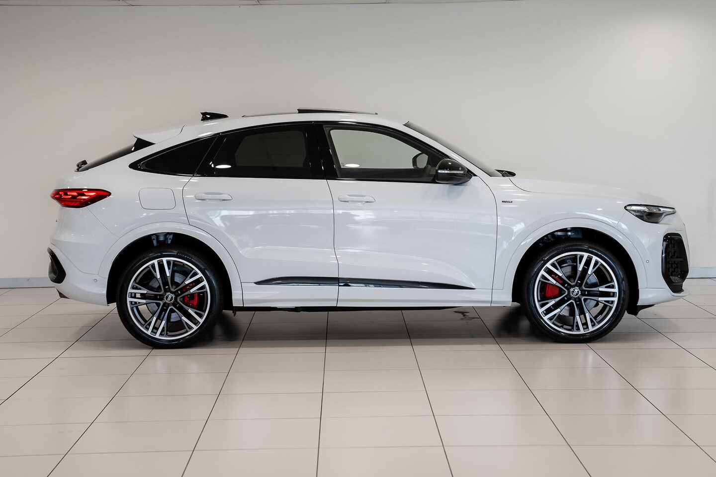 Image about Audi Q5 Sportback e-hybrid quattro S tronic