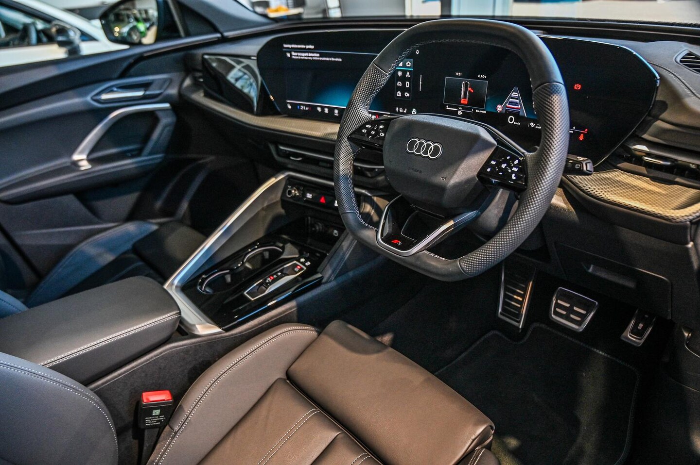 Image about Audi Q5 SUV TDI quattro 150 kW sport