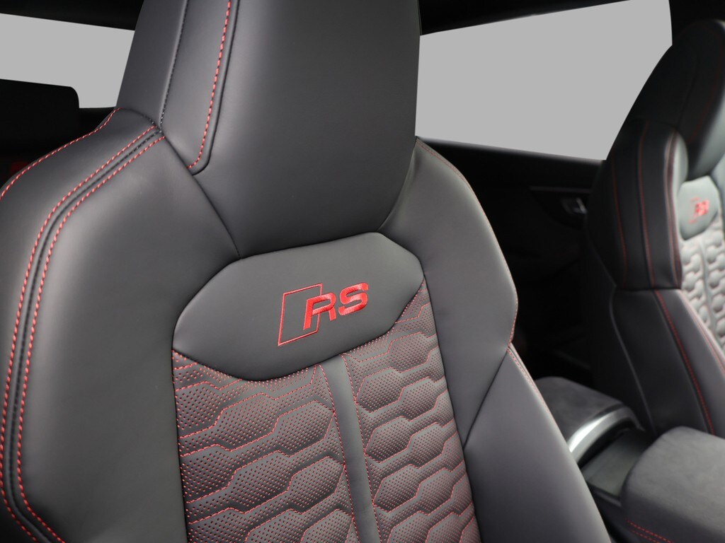 Audi RS Q8 SUV performance