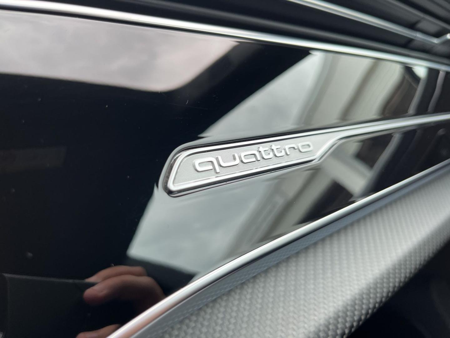 Image about Audi RS Q8 TFSI quattro tiptronic