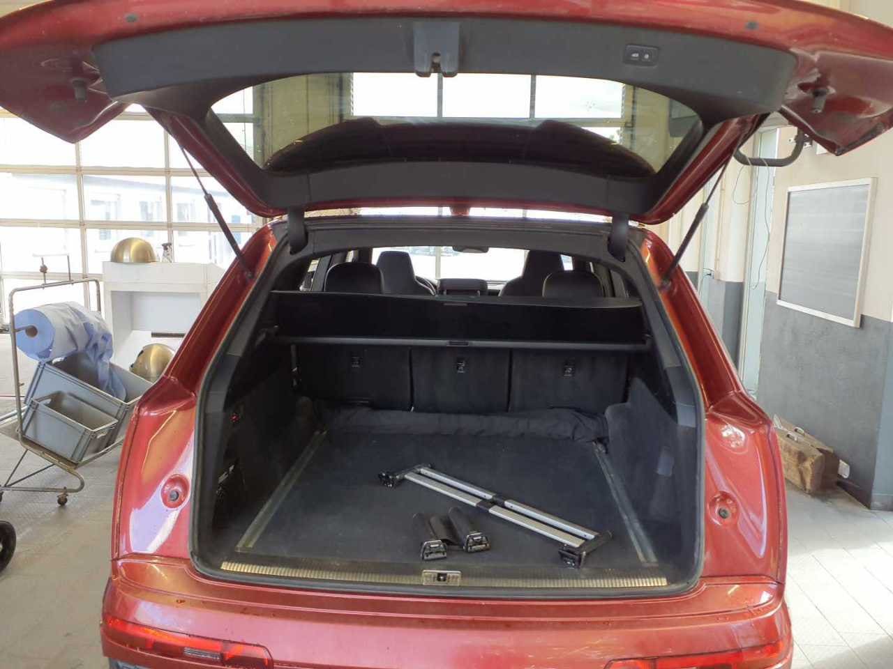 Image about Audi Q7 50 TDI quattro tiptronic