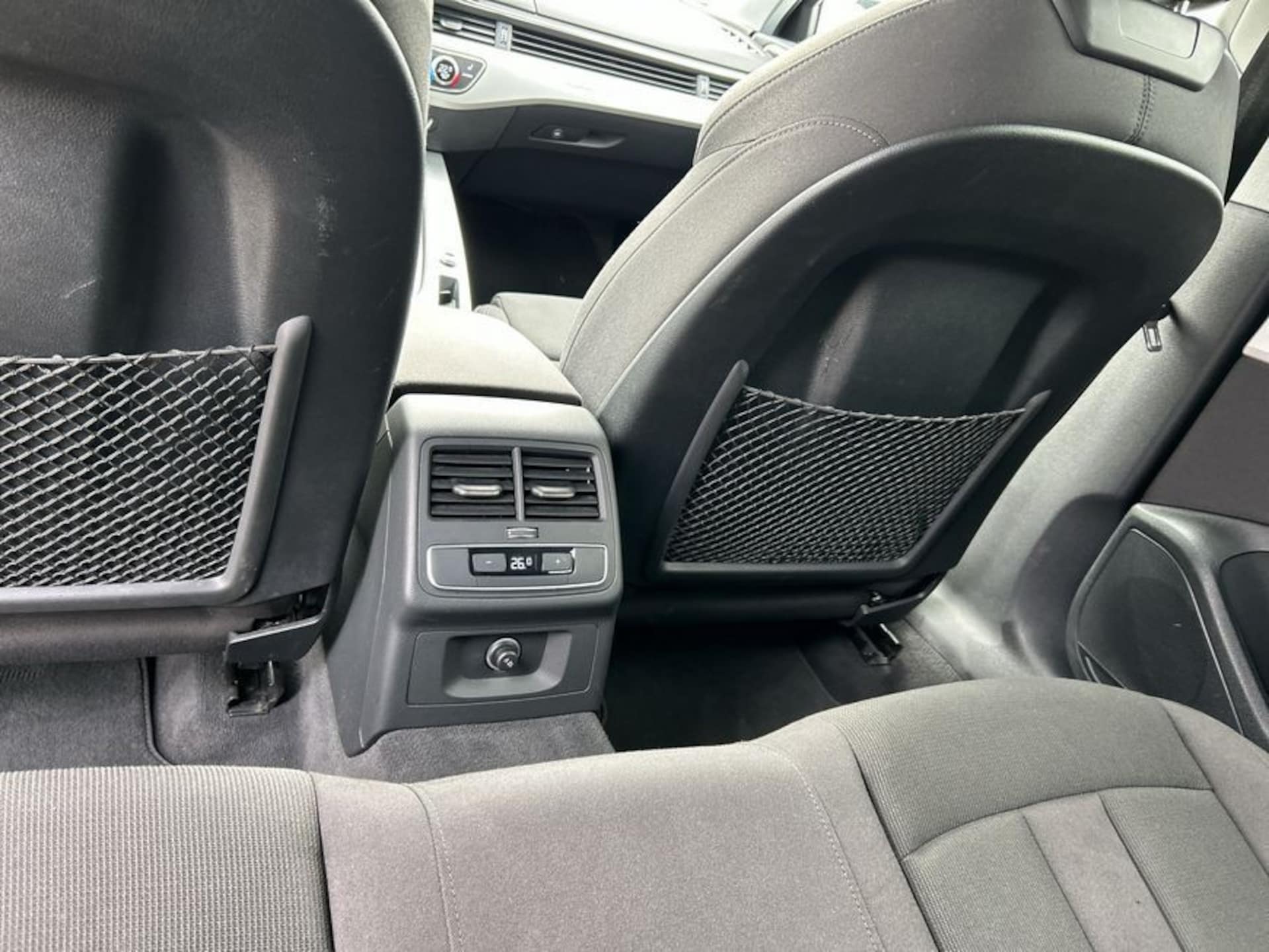 Audi A4 Avant S line