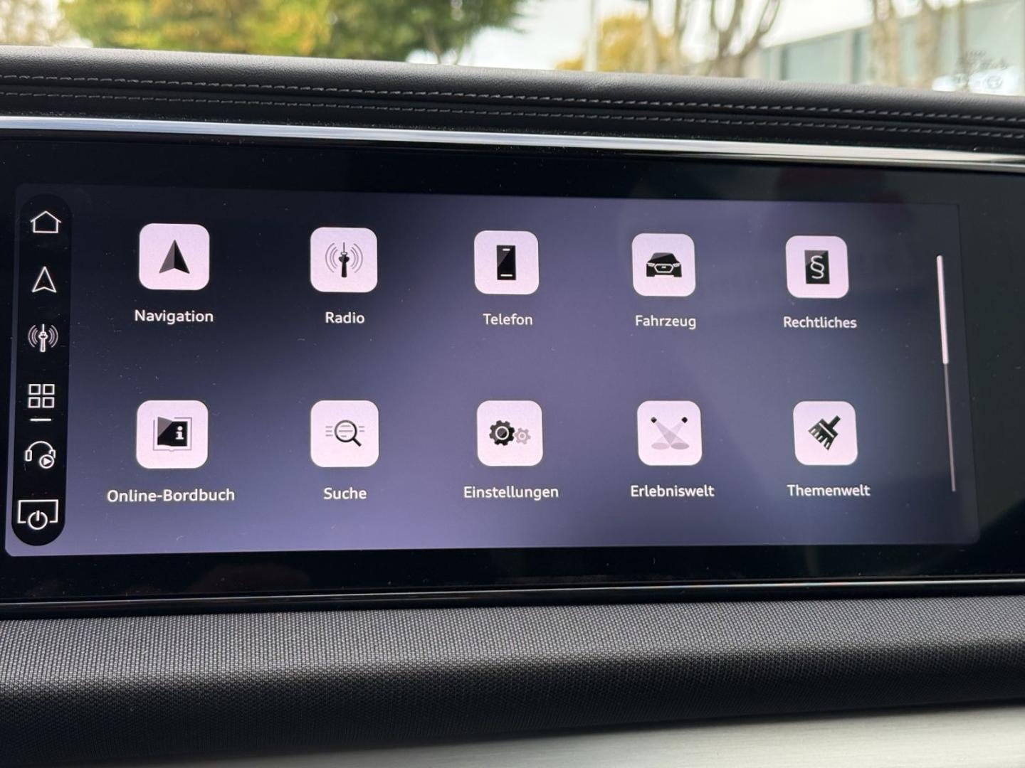 Bild über Audi Q7 SUV TDI quattro 220 kW tiptronic - für weitere Informationen kontaktieren Sie den Audi Partner