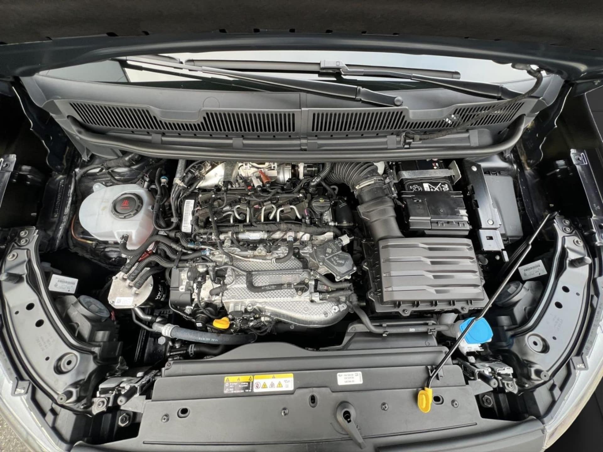 Volkswagen Caddy Basis-Modell