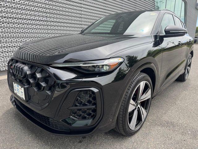 2026 Audi SQ5 Premium Plus quattro's photo