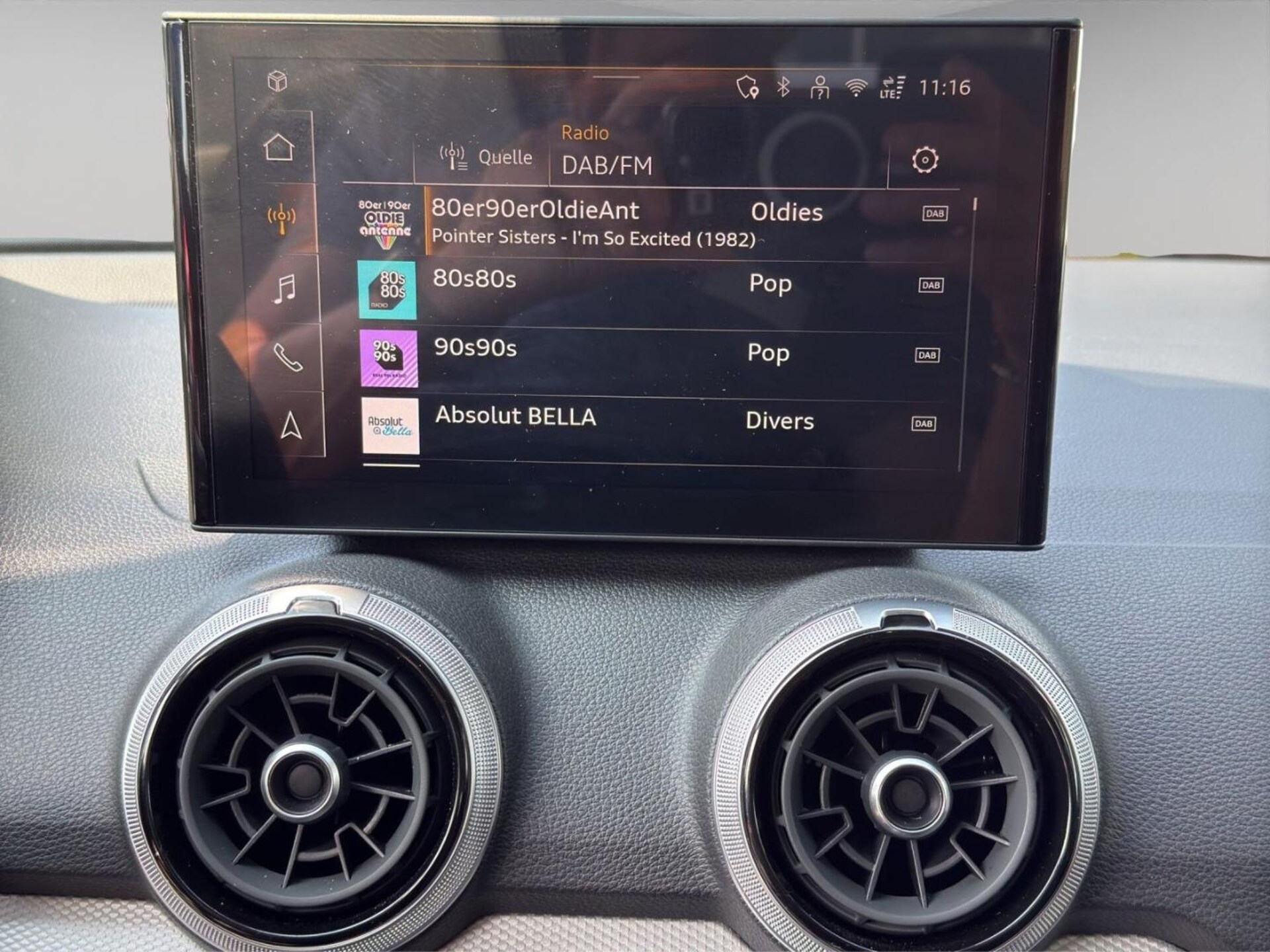 Audi Q2 S line