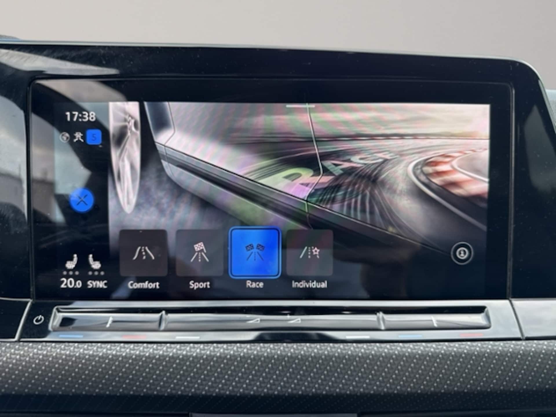 Volkswagen Golf Variant R