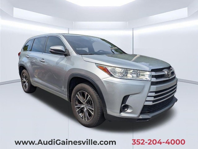 Photo of 2017 Toyota Highlander
