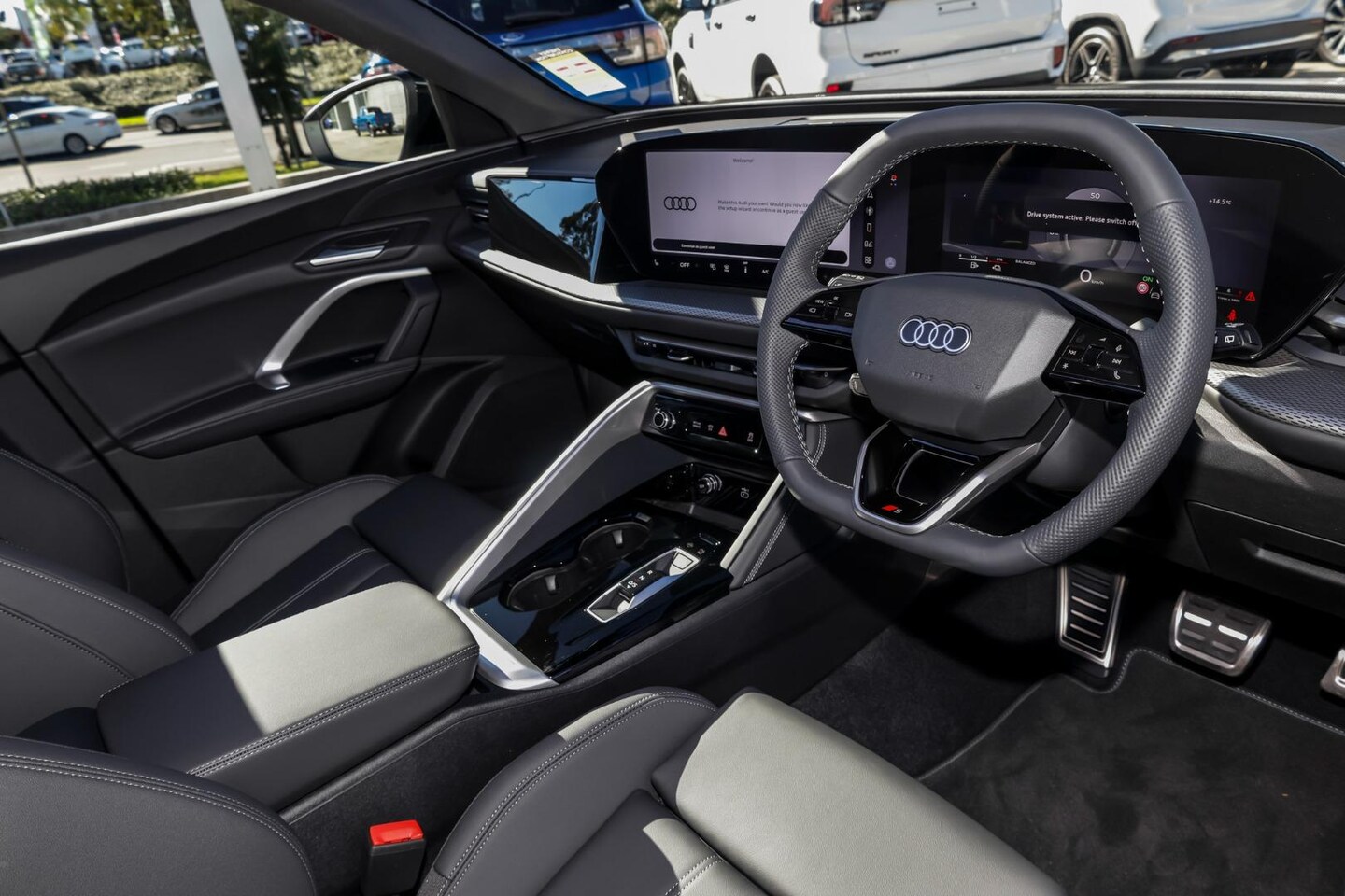 Image about Audi Q5 SUV e-hybrid quattro S tronic