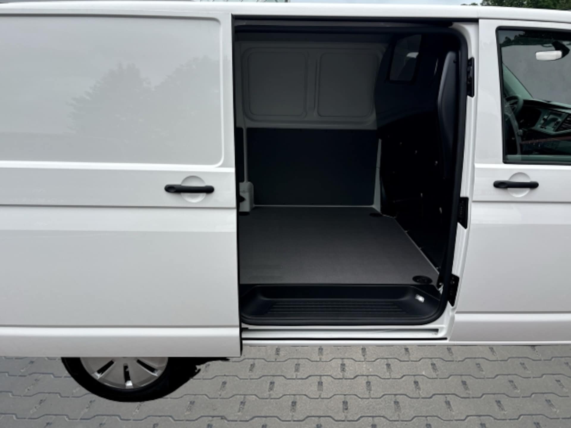 Volkswagen T6.1 Transporter Kasten kurzer Radstand
