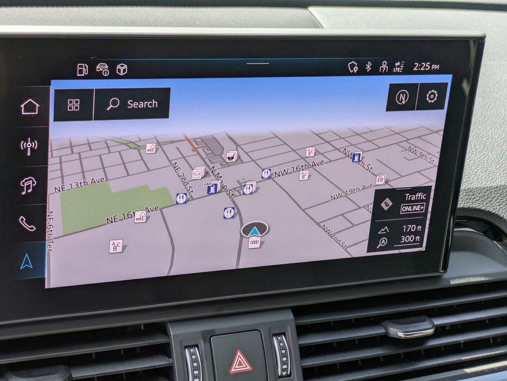 2025 Audi SQ5 Premium Plus - Photo 23