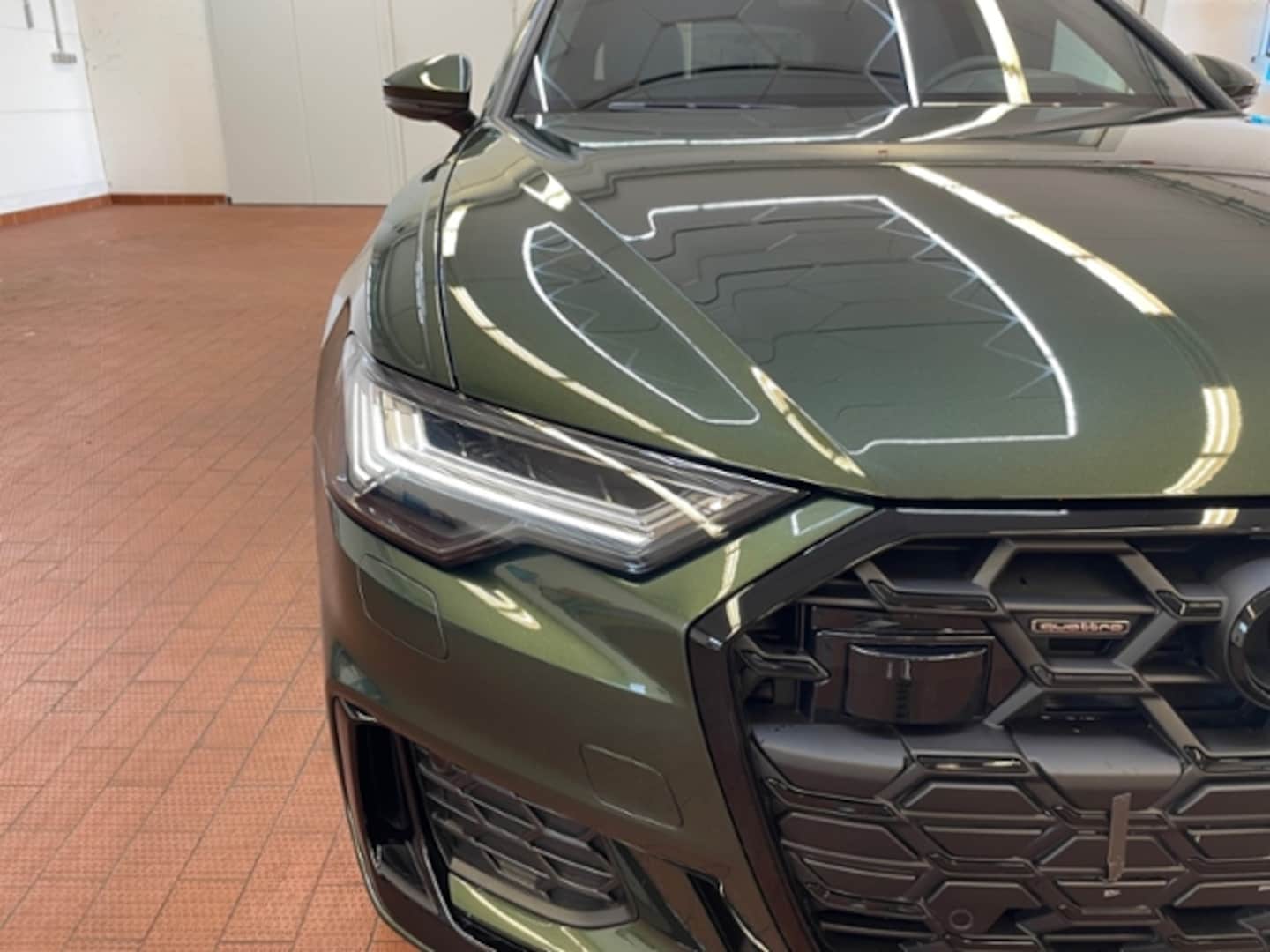 Bild über Audi A6 Avant S line 50 TDI quattro tiptronic - für weitere Informationen kontaktieren Sie den Audi Partner