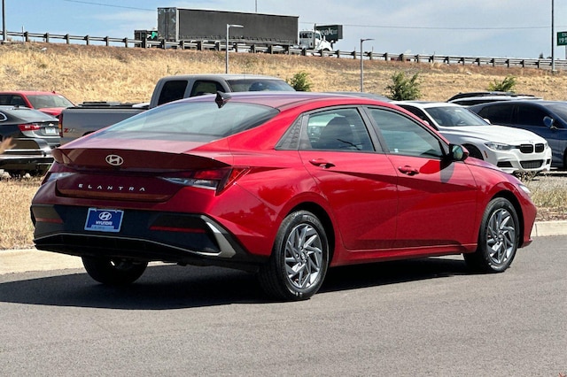 2024 Hyundai Elantra