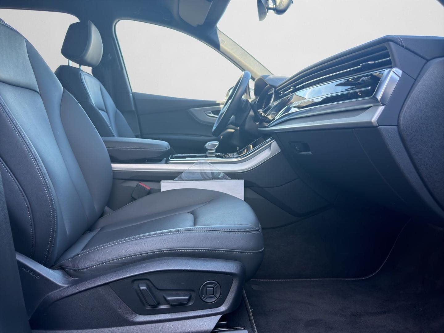 Bild über Audi Q7 SUV S line 45 TDI quattro tiptronic - für weitere Informationen kontaktieren Sie den Audi Partner