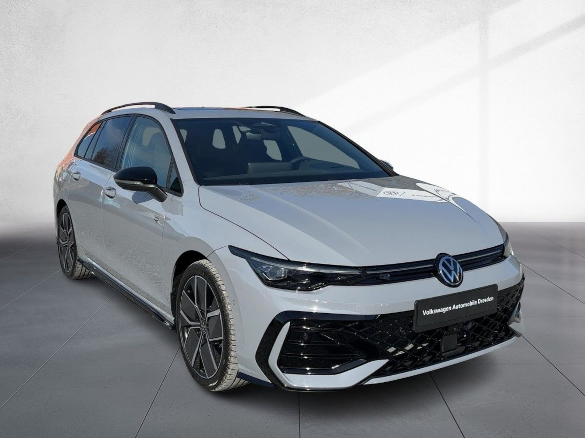 Volkswagen Golf Variant R-Line