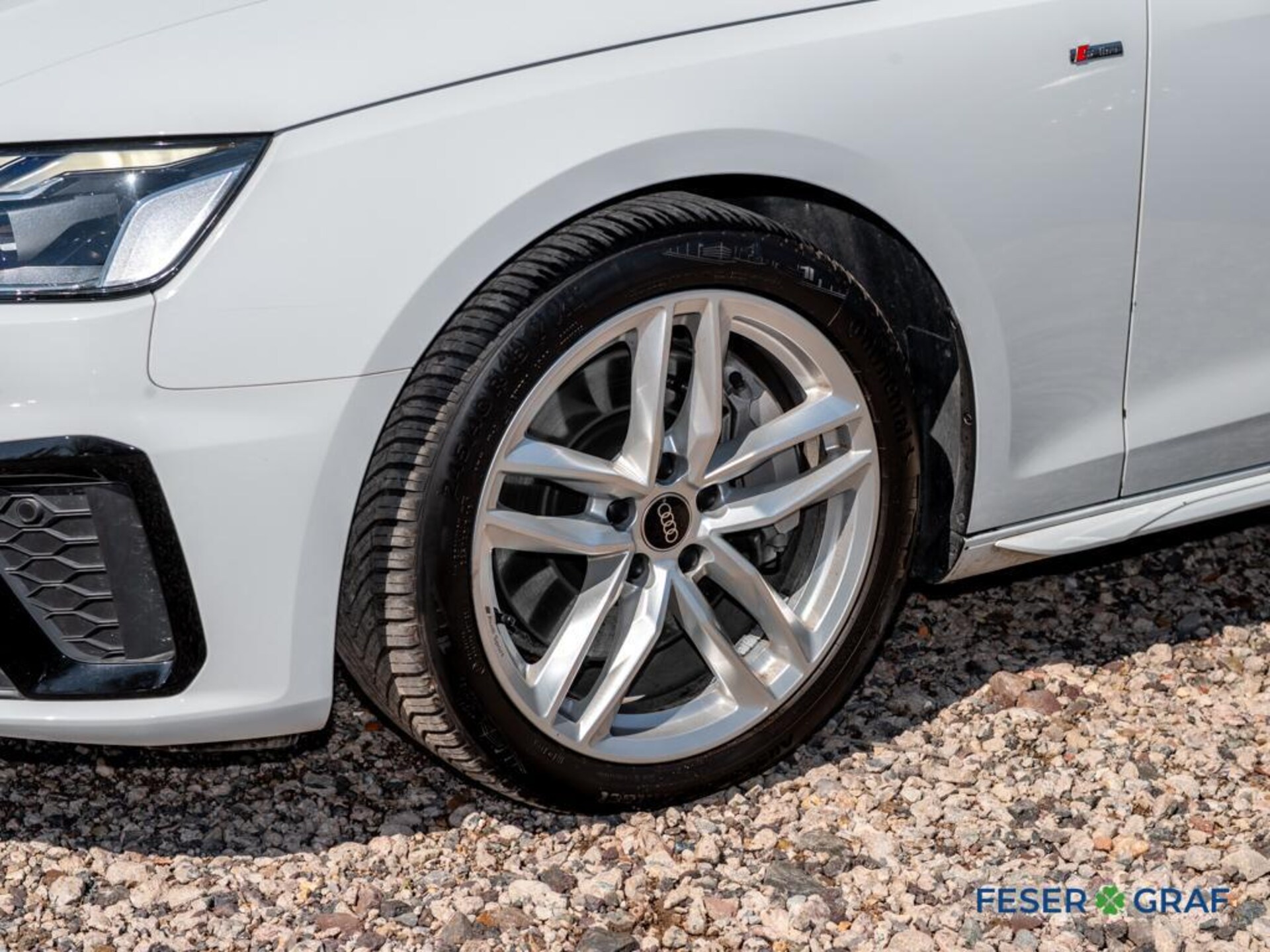 Audi A4 Avant S line
