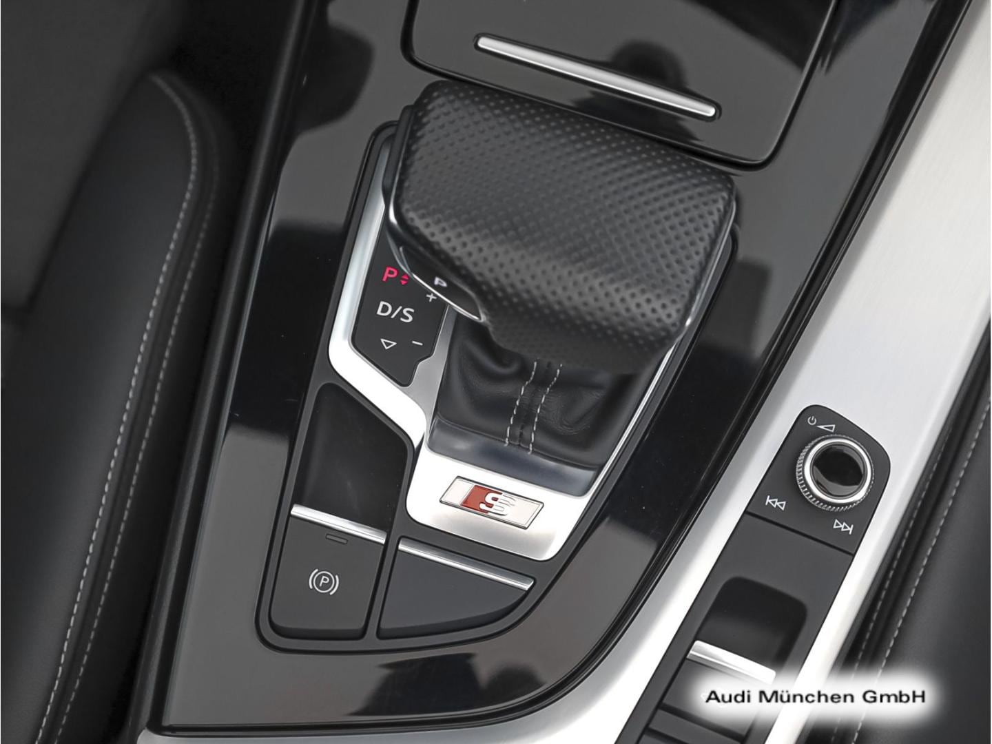 Bild über Audi S5 Cabriolet TFSI quattro tiptronic - für weitere Informationen kontaktieren Sie den Audi Partner