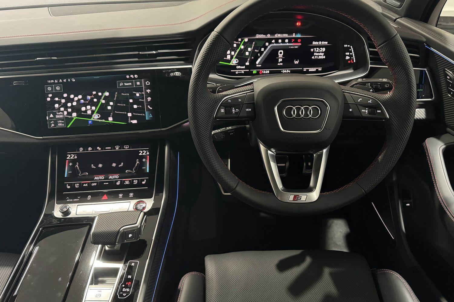 Image about Audi SQ7 SQ7 SUV TFSI 373 kW tiptronic