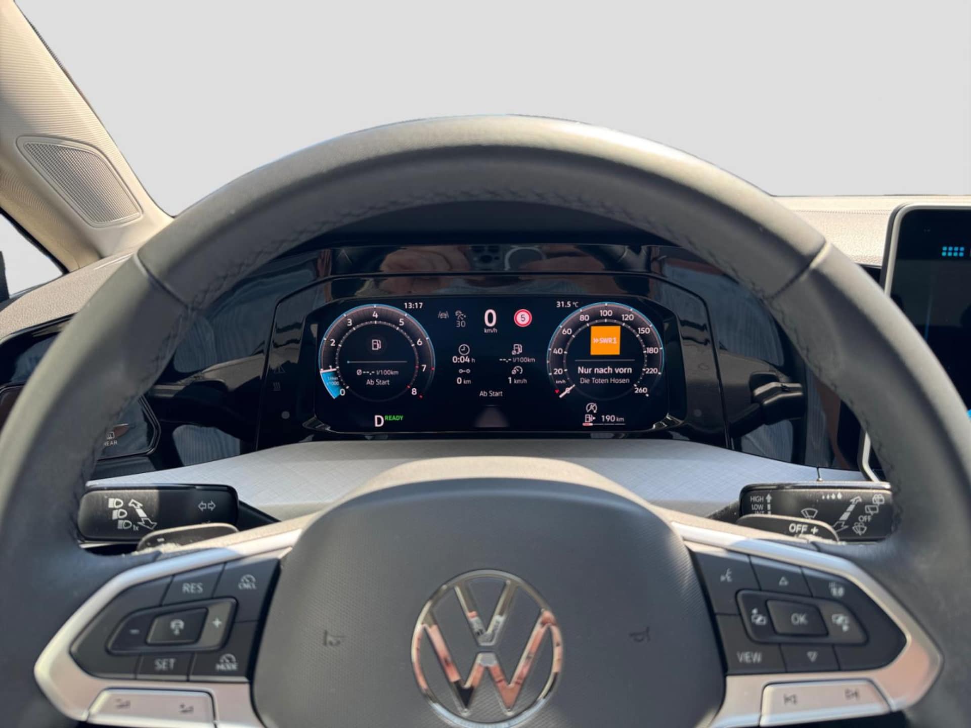 Volkswagen Golf Life